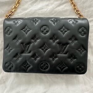 🖤Authentic Louis Vuitton Coussin Pouchette🖤